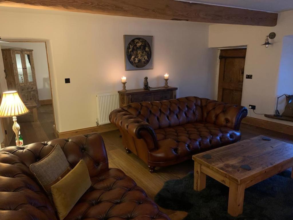 5 Star Cottage On The Green With Log Burner - Dog Friendly Austwick Экстерьер фото