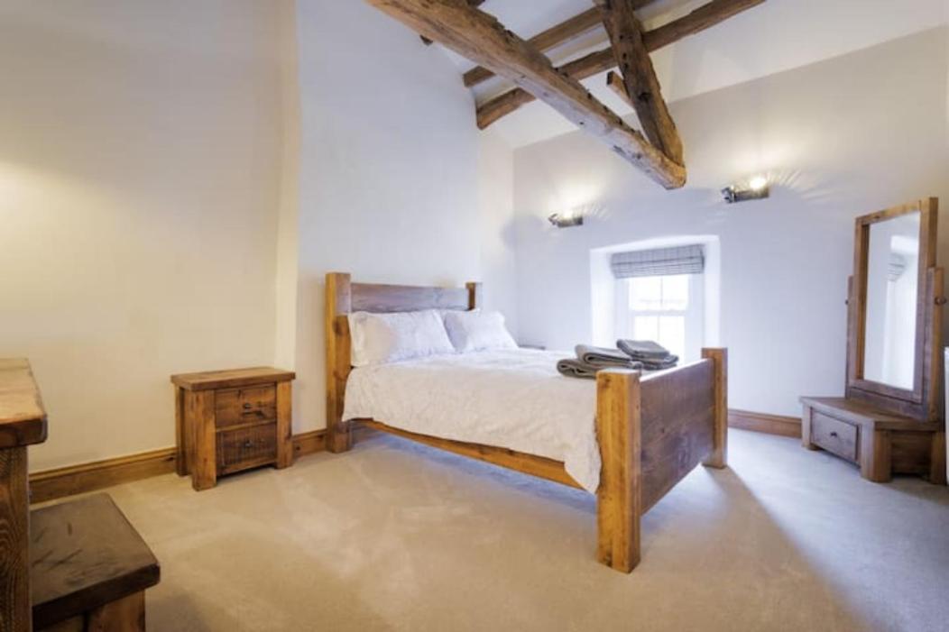5 Star Cottage On The Green With Log Burner - Dog Friendly Austwick Экстерьер фото